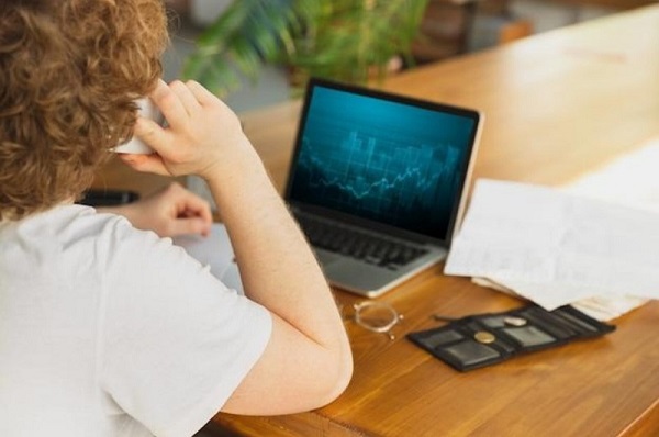 Образование и криптовалюты: как казахстанцы учатся инвестировать?