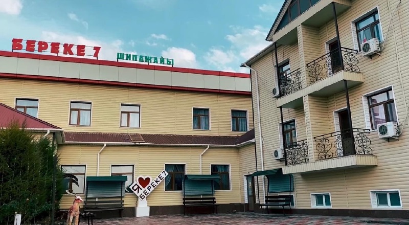 Береке сайт. Отели Сарыагаш. Береке. Гостиница Береке в Кызылорде фото. Лагерь Береке Актобе.
