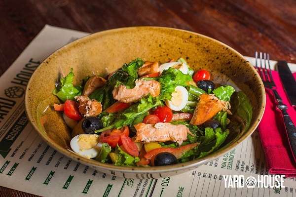 YARD HOUSE паб