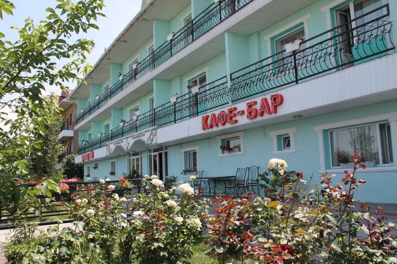Green hotel complex