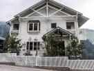 Шикарный дом Nero Bianca Chalet с бассейном
